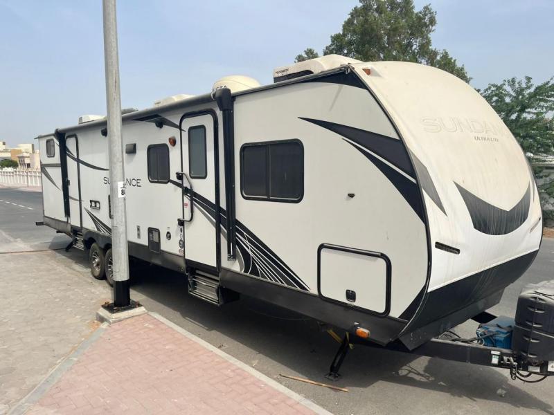 للببع كرفان امريكي سن دينكس موديل 2018 فيبر