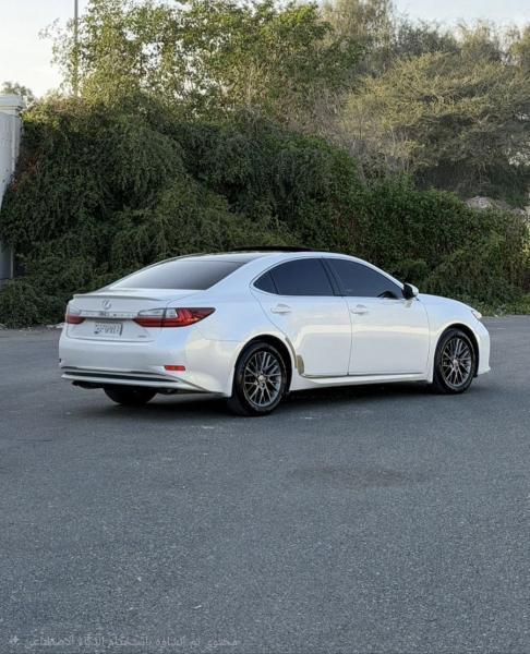 للبيع لكزس ES 350 موديل 2018 خليجي  ثاني مالك