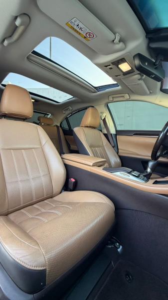 للبيع لكزس ES 350 موديل 2018 خليجي  ثاني مالك