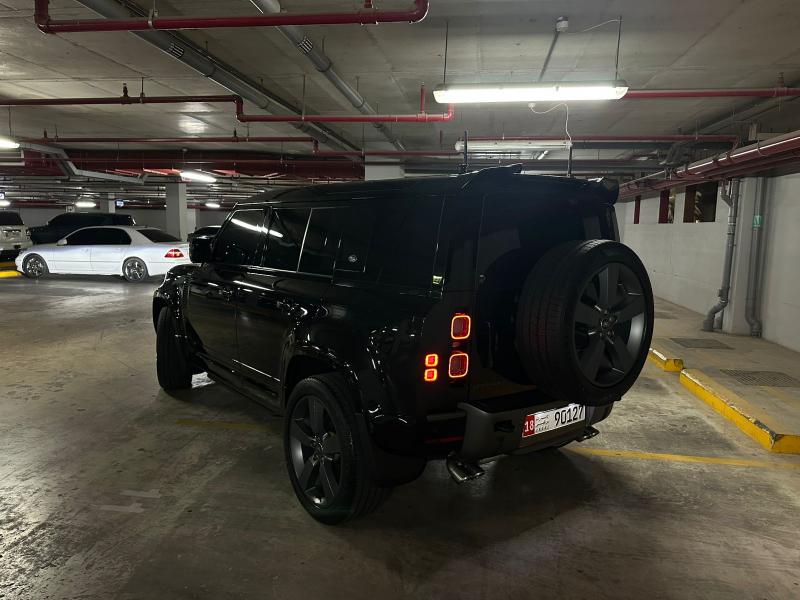 للبيع لاند روفر ديفندر موديل ‎ V8 موديل 2024 فل اوبشن خليجي تحت الضمان