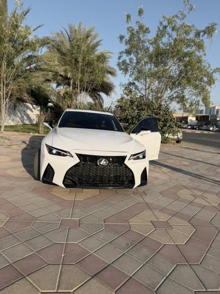 للبيع لكزس is 350 موديل 2024 فل اوبشن وارد امريكا
