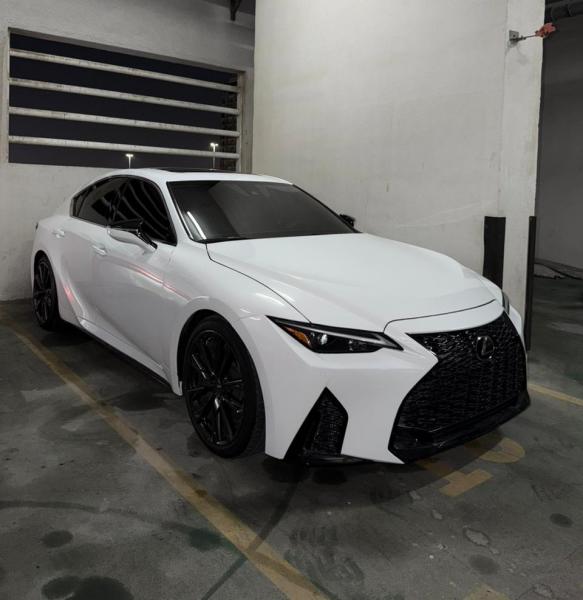 للبيع لكزس is 350 موديل 2024 فل اوبشن وارد امريكا