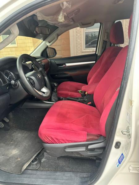 للبيع توياتا هايلوكس موديل 2022 قبر عادي 