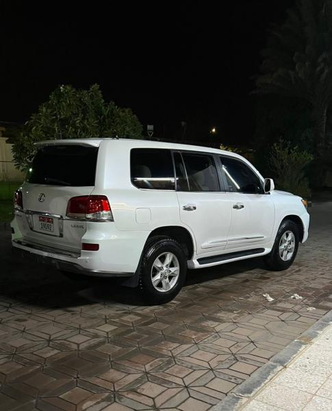 للبيع لكزس LX570 موديل 2010 محوله من الخارج 2014