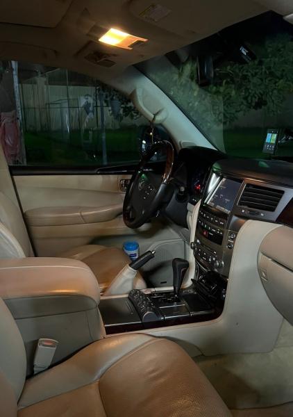 للبيع لكزس LX570 موديل 2010 محوله من الخارج 2014