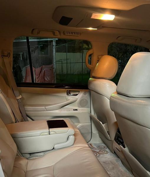 للبيع لكزس LX570 موديل 2010 محوله من الخارج 2014
