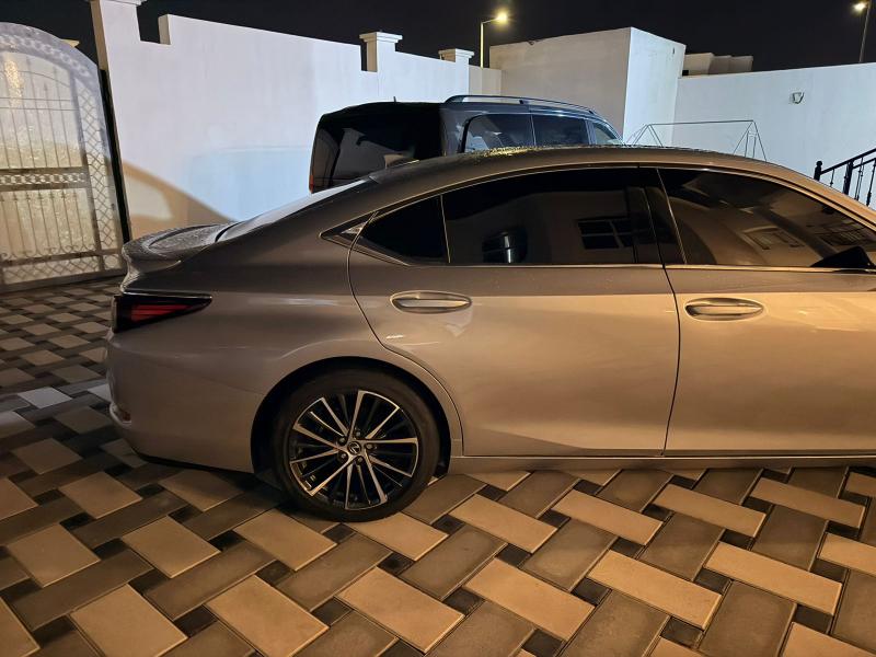 للبيع لكزس ES350 موديل 2025 فل اوبشن وارد امريكا