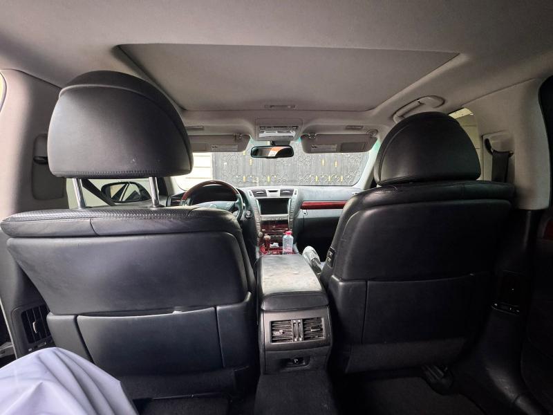 للبيع لكزس Ls 460  شورت موديل 2009 وارد امريكا بدون حوادث