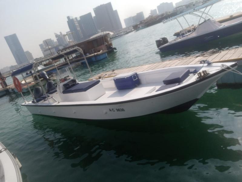 للبيع قارب Barracuda 31 قدم ممتاز للصيد	المحركات 2 × Yamaha 115 حصان (4-stroke) موديل 2016