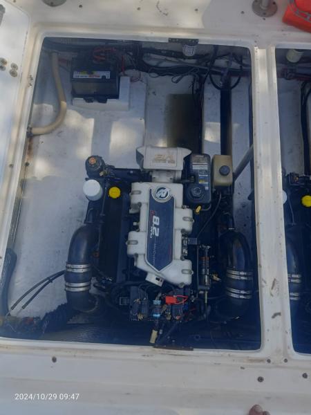 للبيع جيت بوت 43ft×9.5ft موديل 2019 مكينة محرك 2014