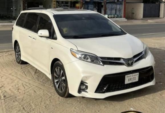 للبيع تويوتا سيينا موديل 2018 فل أوبشن وارد امريكا