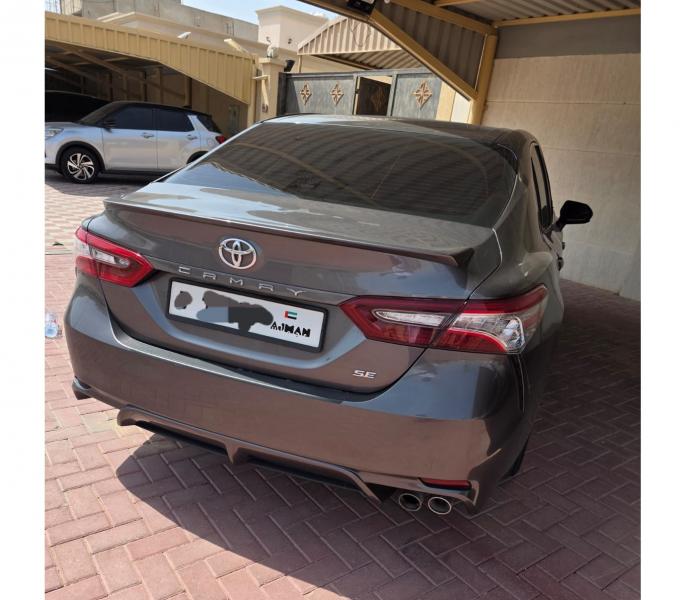 للبيع توياتا كامري SE موديل 2018 فل اوبشن وارد امريكا 