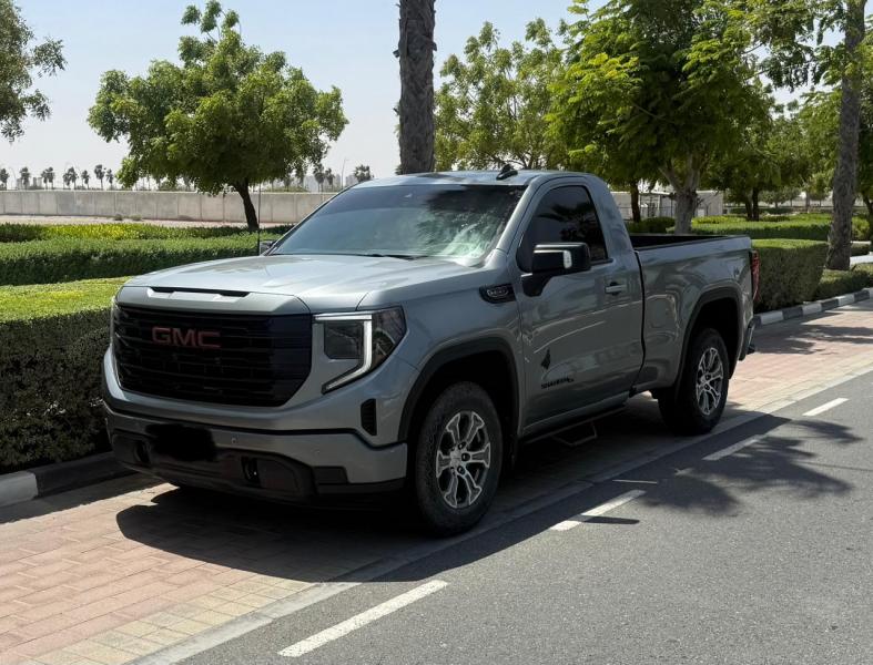 للبيع جي ام سي سييرا SLE موديل 2024 خليجي باب واحد