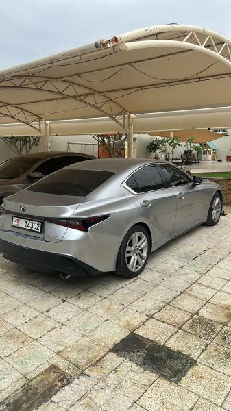للبيع لكزس IS 300 موديل 2023 خليجي تشيكات الوكاله 