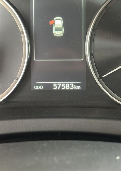 للبيع لكزس IS 300 موديل 2023 خليجي تشيكات الوكاله 