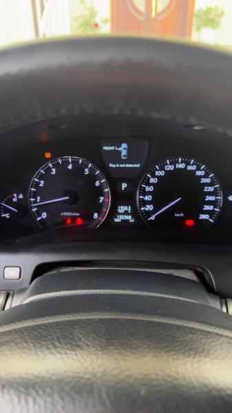 للبيع لكزس LS 460 موديل 2011 وارد اليابان 