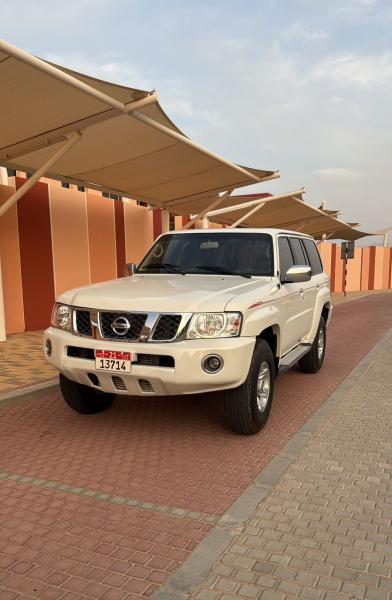 للبيع نيسان فتك موديل 2017 فل اوبشن قير عادي 