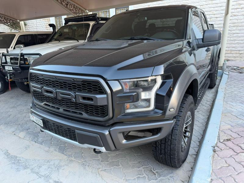 للبيع Ford F150 Raptor موديل 2020 خليجي تحت ضمان الطاير 