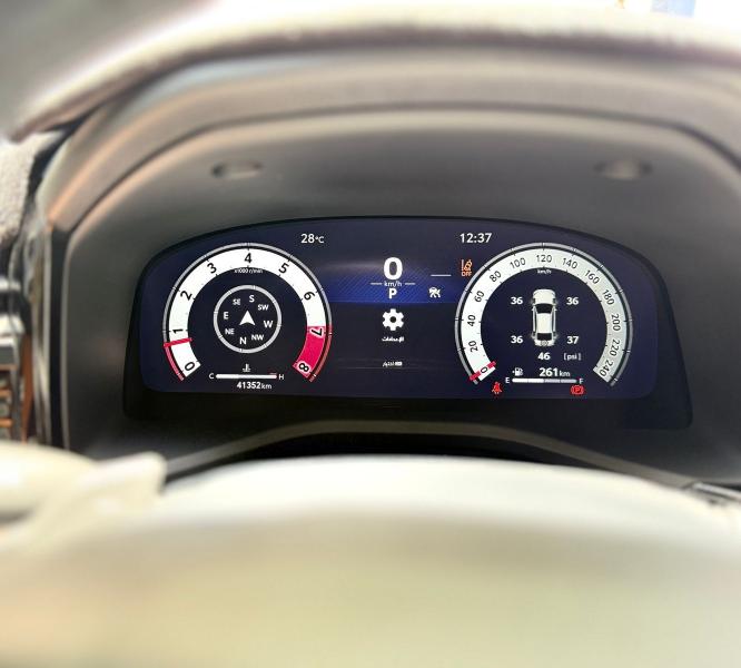 للبيع توياتا كامري GLE موديل 2025 فل اوبشن خليجي تحت الضمان 