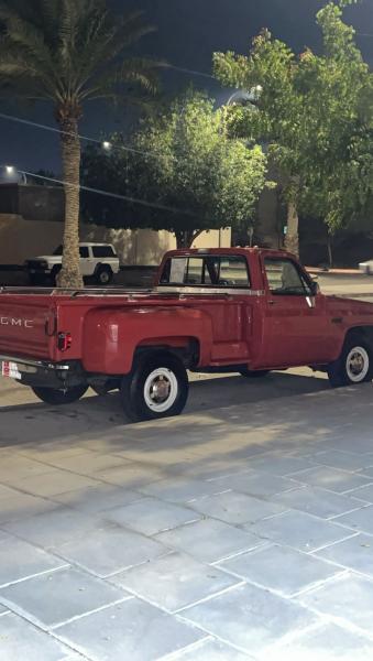 للبيع جمس بهبهاني موديل 1985 مكينه 454 قير عادي خليجي 