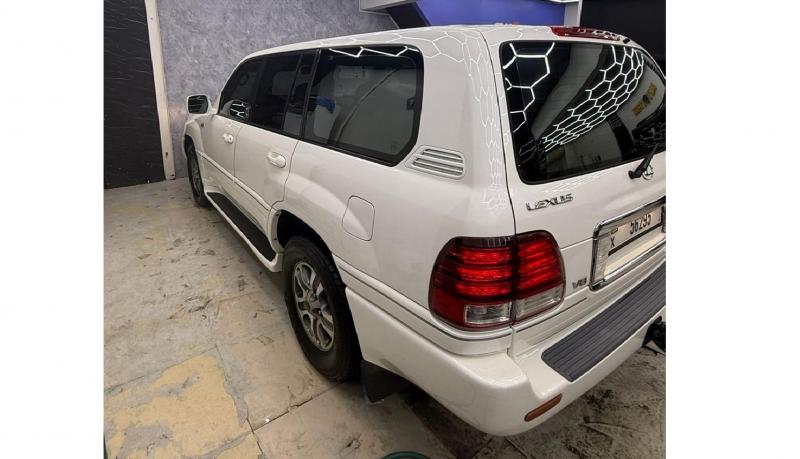 للبيع لكزس استيشن lx470 موديل 2006 وارد امريكي 