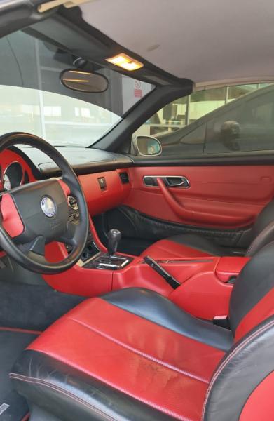 للبيع مرسيدس بنز CLK 230 موديل 1998وارد اليابان لون فضي kompressor 