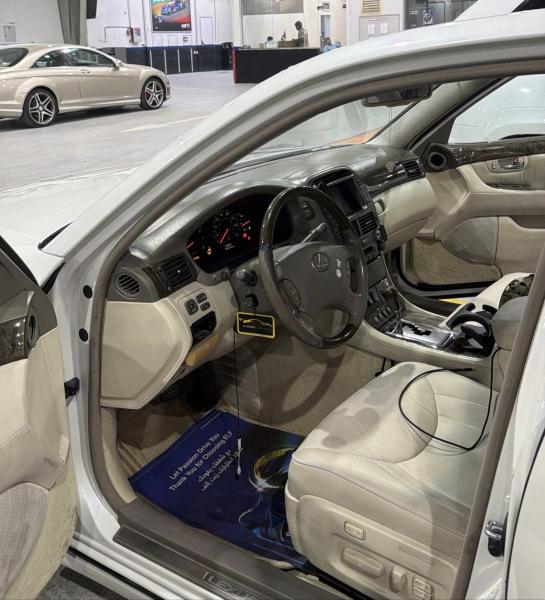 للبيع لكزس LS430 موديل 2001  فل الترا الموتر مجدد بالكامل