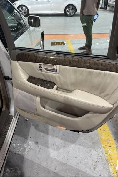 للبيع لكزس LS430 موديل 2001  فل الترا الموتر مجدد بالكامل