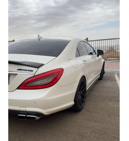 للبيع مرسيدس CLS 63 AMG  (PERFORMANCE PACKAGE) موديل 2012