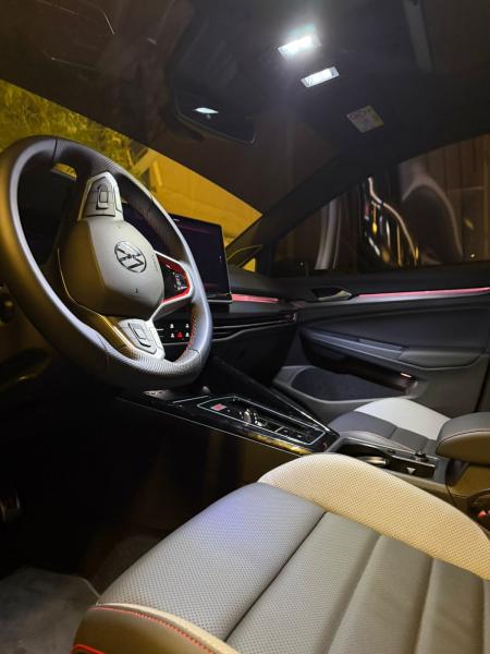 للبيع فولكس واجن جولف GTI موديل 2026 فل اوبشن خليجي تحت الضمان 