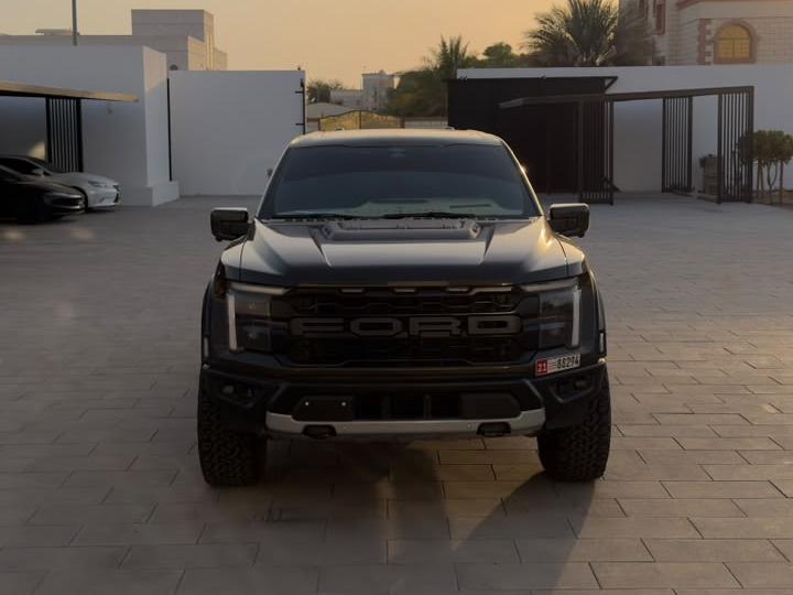 للبيع فورد F-150 رابتر موديل 2024 خليجي تحت الضمان 