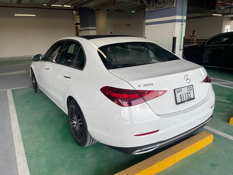 للبيع مرسيدس بنز C300 موديل 2024 فل اوبشن وارد أمريكا كلين تاتيل