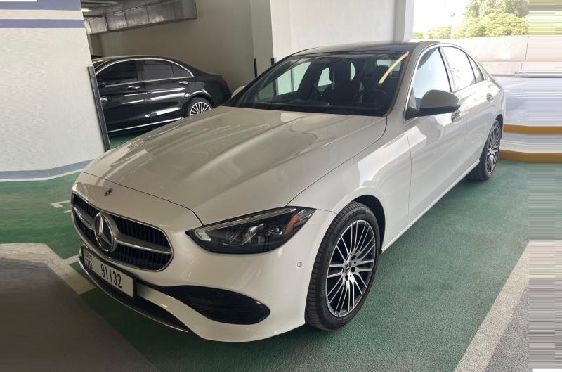 للبيع مرسيدس بنز C300 موديل 2024 فل اوبشن وارد أمريكا كلين تاتيل