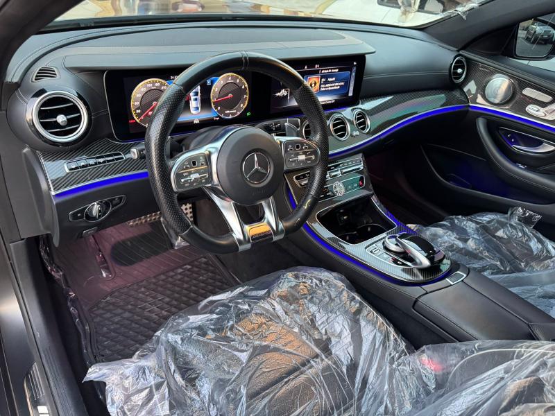 للبيع مرسيدس بنز E63S AMG موديل 2019 فل اوبشن وارد امريكا 