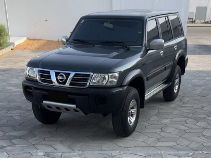 للبيع نيسان فتك s-glv موديل 2002 قير عادي 
