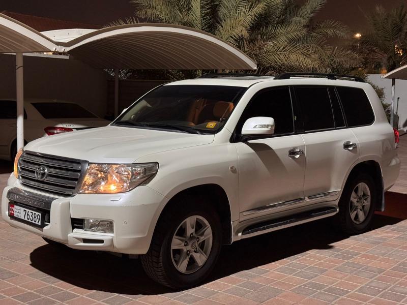 للبيع استيشن لاند كروزر V8 VX.R 4.7 موديل 2010 وارد البهوان 
