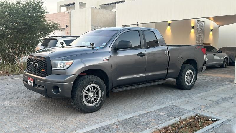 للبيع تويوتا تندرا TRD موديل 2012 باب ونص