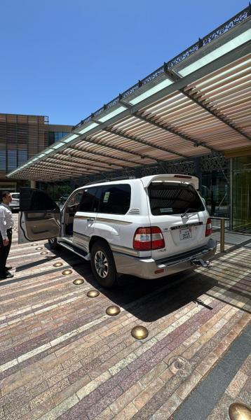 للبيع تويوتا لاندكروزر استيشن VX.R V8 ثمانيه سلندر موديل 2004 قير أوتوماتيك محول 2007