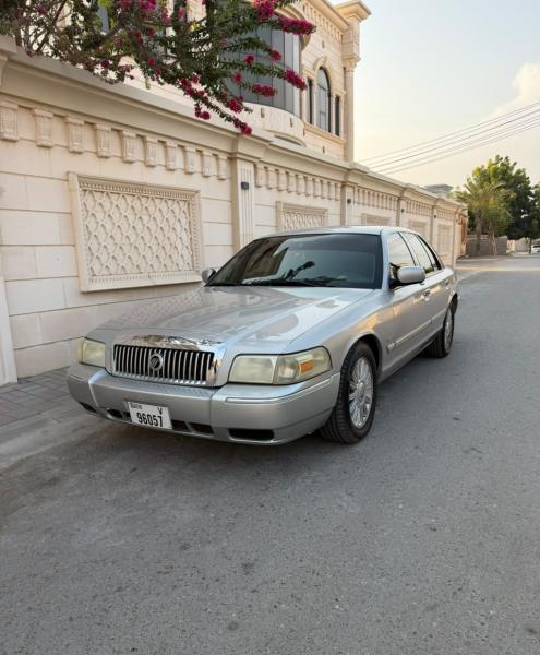 للبيع جراند ماركيز موديل 2009 وارد أمريكا