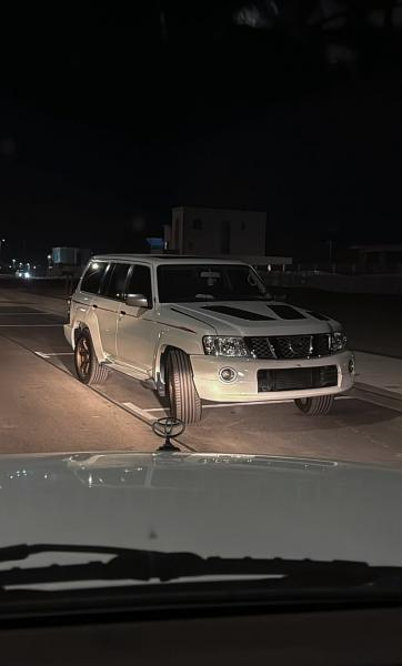 للبيع نيسان فتك موديل 2018 ابيض لؤلؤي صبغه وكاله قير عادي اصل 