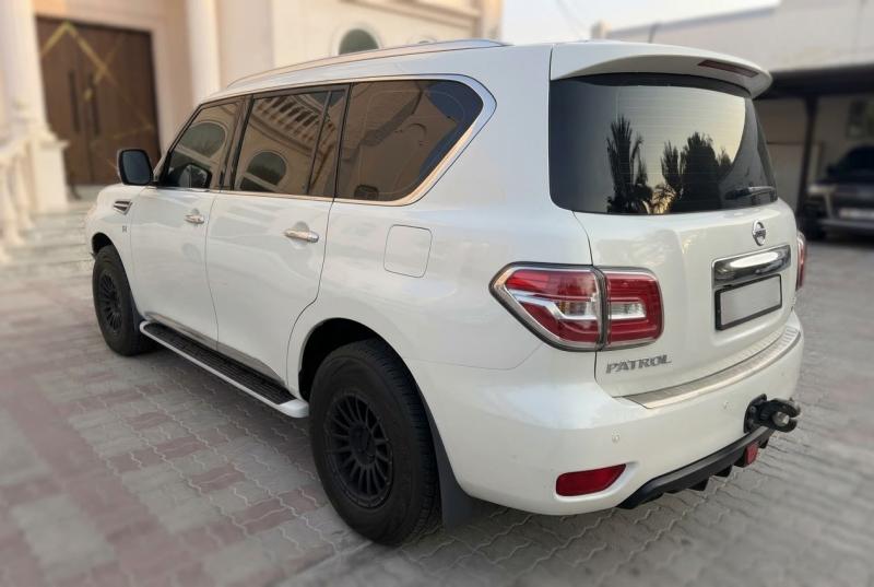 للبيع: نيسان باترول بلاتينيوم SE موديل 2014 المكينه الصغيره 